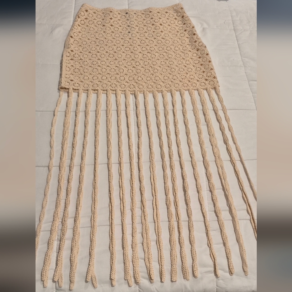 Zara Ecru Cream Crochet Skirt With fringin